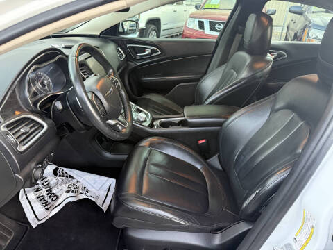 2016 Chrysler 200 C Platinum