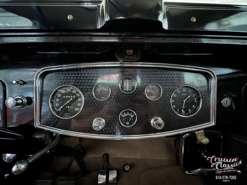 1932 Packard 902 Straight Eight Coupe