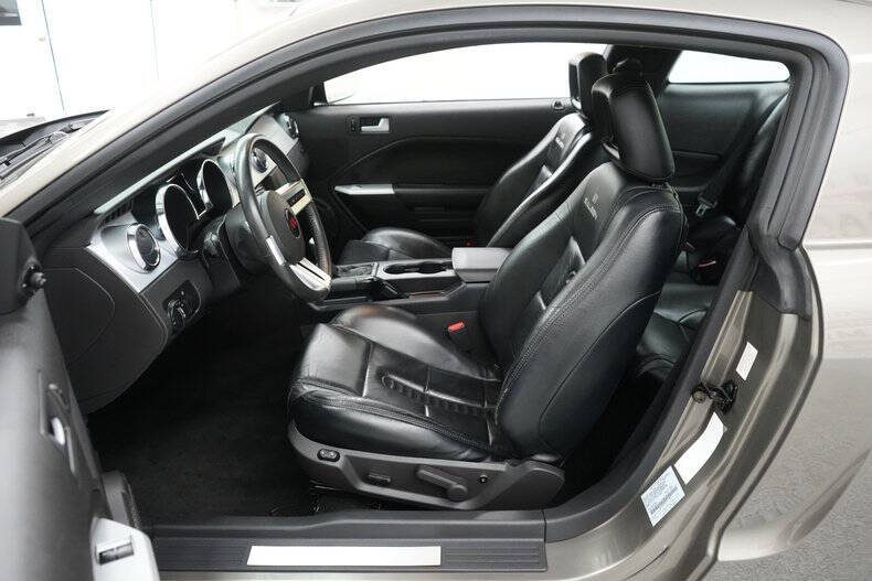 2005 Ford Mustang