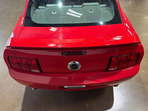 2005 Ford Mustang GT Premium