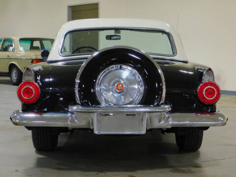 1956 Ford Thunderbird