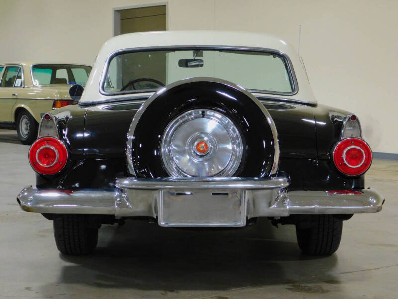 1956 Ford Thunderbird