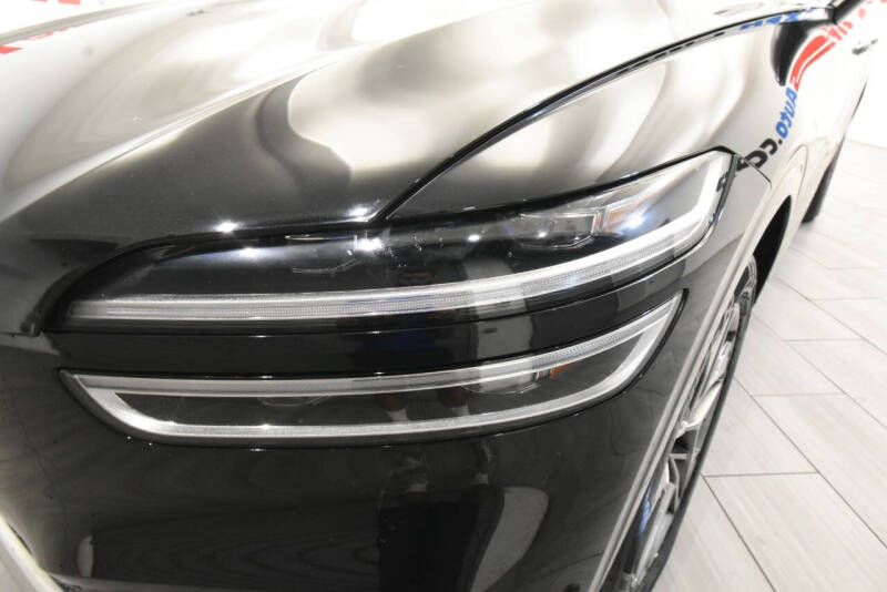 2022 Genesis GV70 2.5T Standard