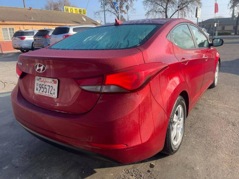 2015 Hyundai Elantra SE photo 3