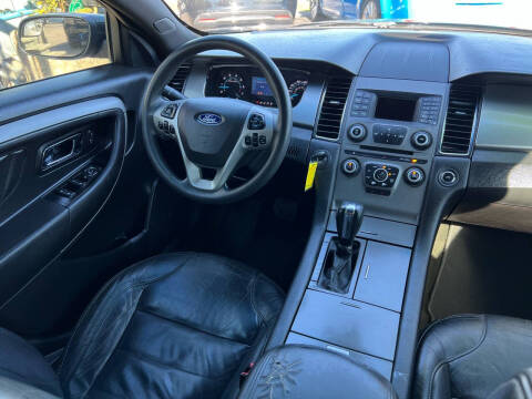 2015 Ford Taurus SEL