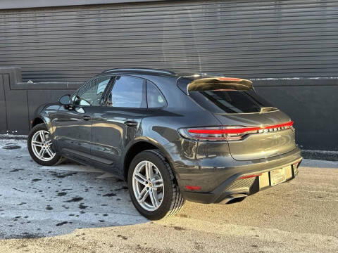 2025 Porsche Macan
