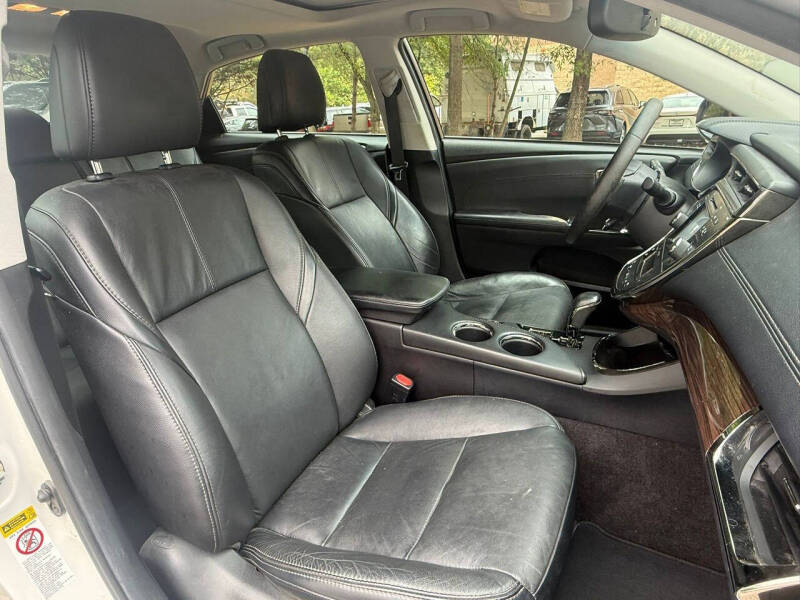 2015 Toyota Avalon Hybrid XLE Touring