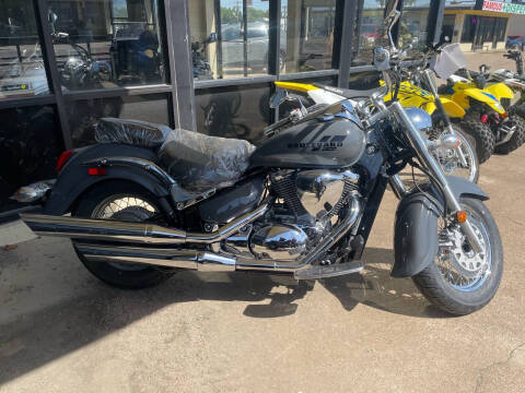 2025 Suzuki C50 (VL800)