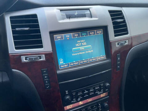 2011 Cadillac Escalade Premium