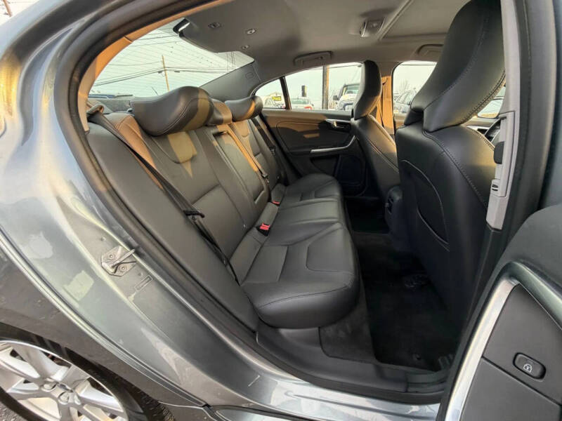 2016 Volvo S60 T5 Drive-E Premier