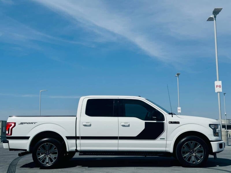 2017 Ford F-150 XLT photo 10