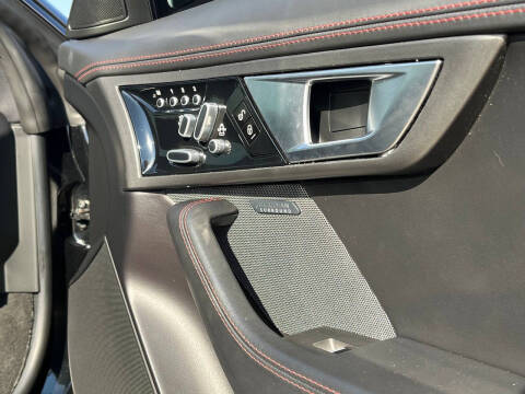 2015 Jaguar F-TYPE R