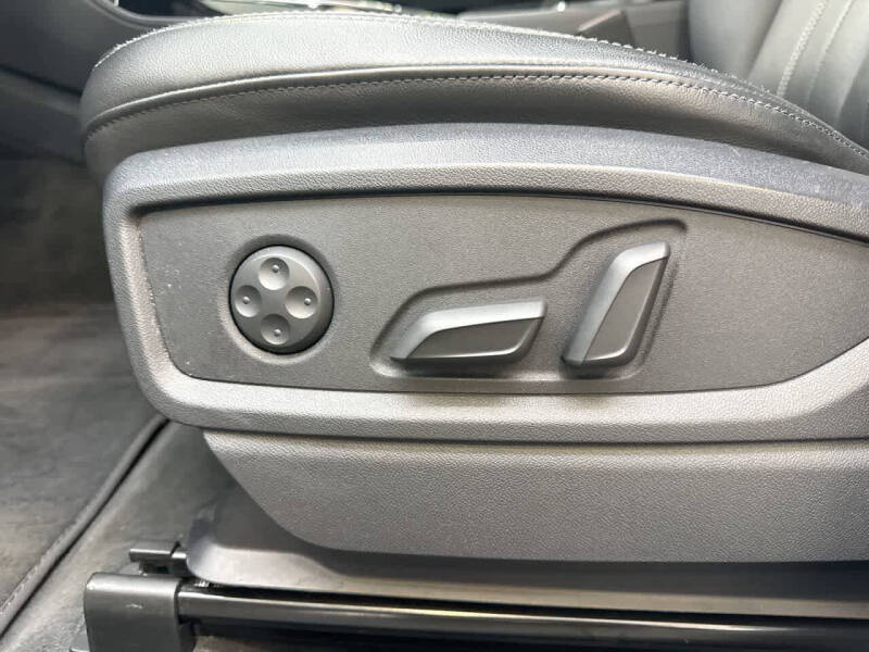 2022 Audi Q5 quattro S line Prem Plus 45 TFSI