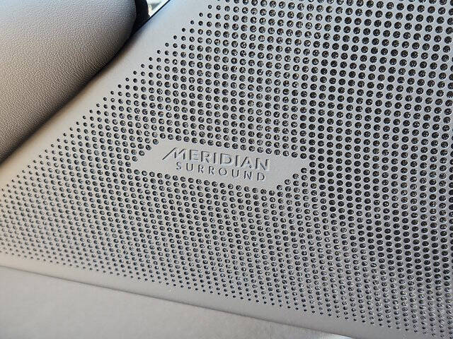 2026 Land Rover Range Rover Velar P400 Autobiography