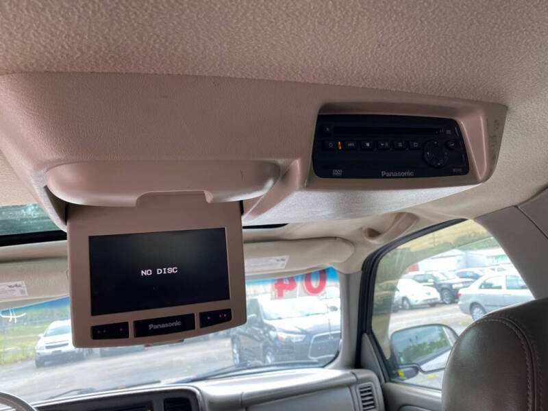 2004 GMC Yukon Denali