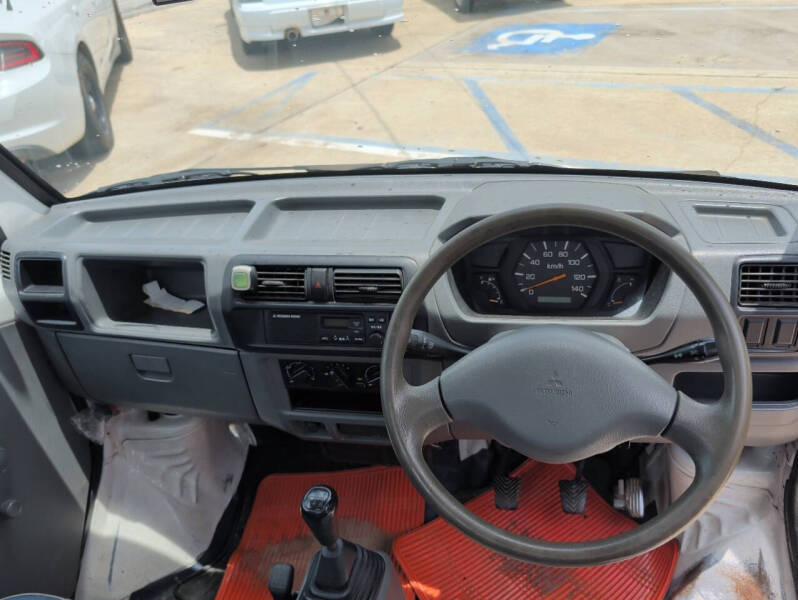 1999 Mitsubishi Minicab