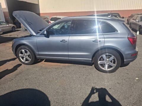 2011 Audi Q5 2.0T quattro Premium Plus
