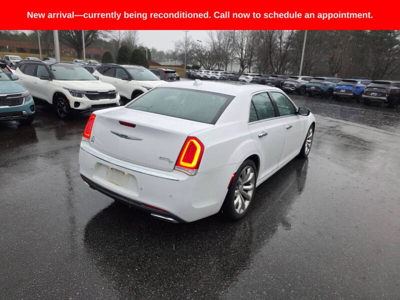 2017 Chrysler 300 C