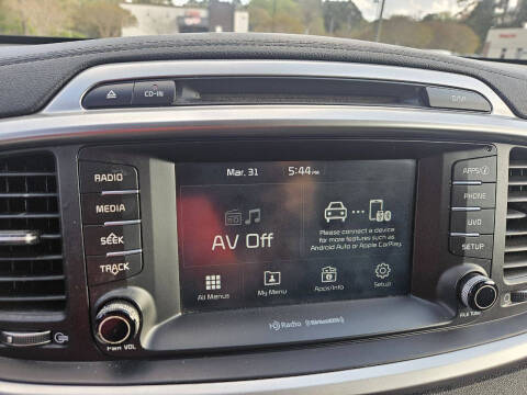 2018 Kia Sorento LX