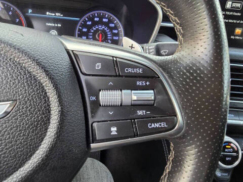 2020 Genesis G70 2.0T