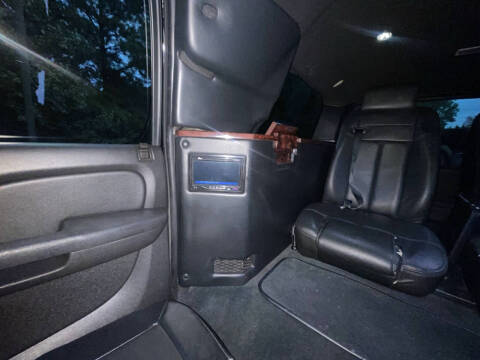 2014 Chevrolet Suburban LS