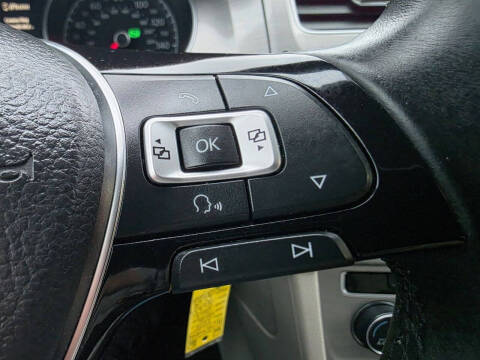 2015 Volkswagen Golf TSI S