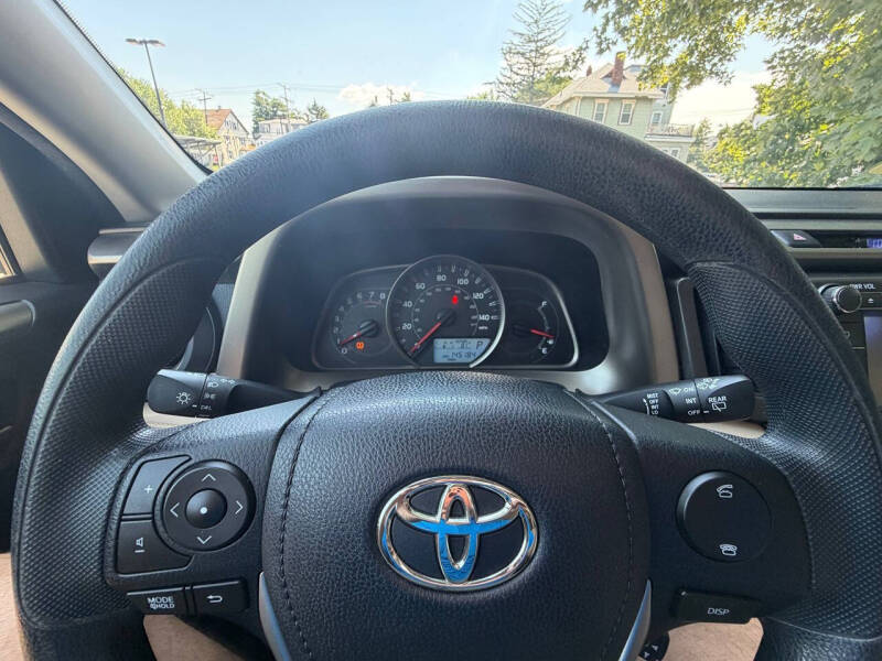 2013 Toyota RAV4 LE