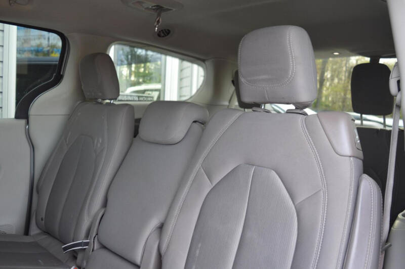 2017 Chrysler Pacifica LX