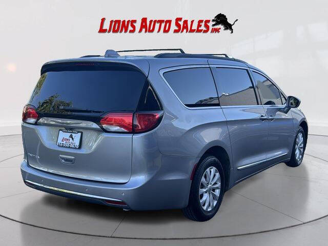 2017 Chrysler Pacifica Touring Plus