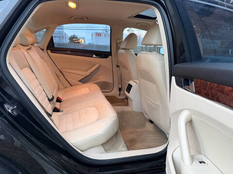 2013 Volkswagen Passat TDI SEL Premium