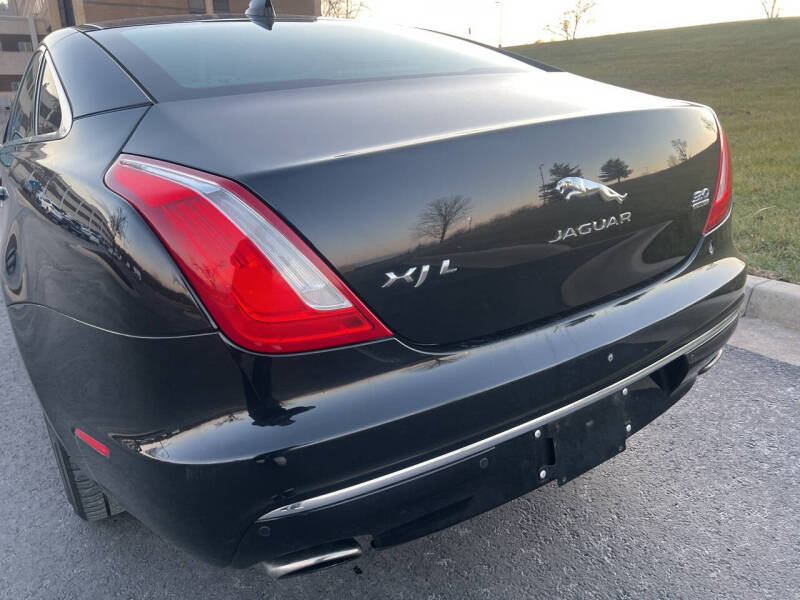 2016 Jaguar XJL Portfolio