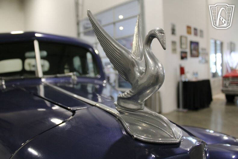 1939 Packard Six