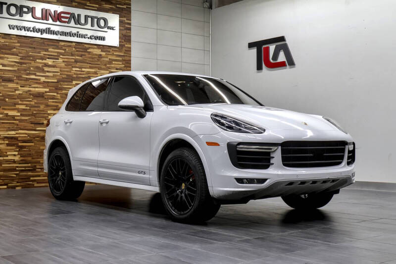 2016 Porsche Cayenne GTS