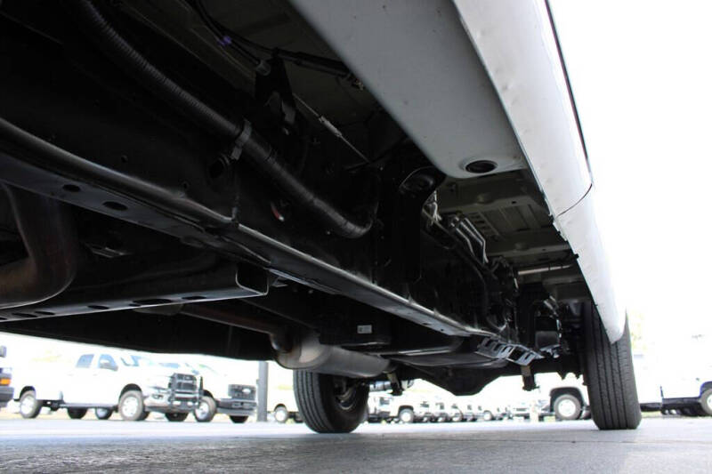 2024 Chevrolet Express LT 3500