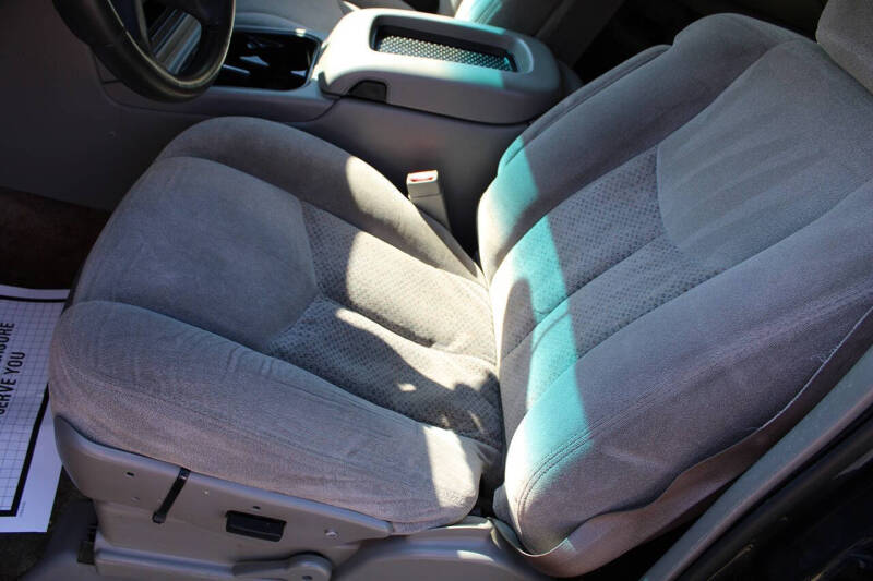 2003 Chevrolet Tahoe LS