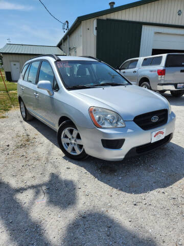 2008 Kia Rondo for sale at WESTSIDE GARAGE LLC in Keokuk IA