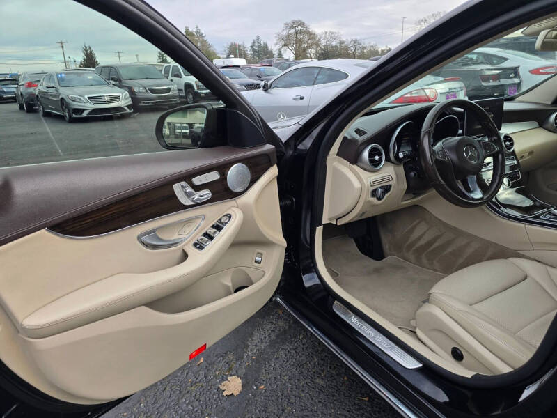 2017 Mercedes-Benz C-Class