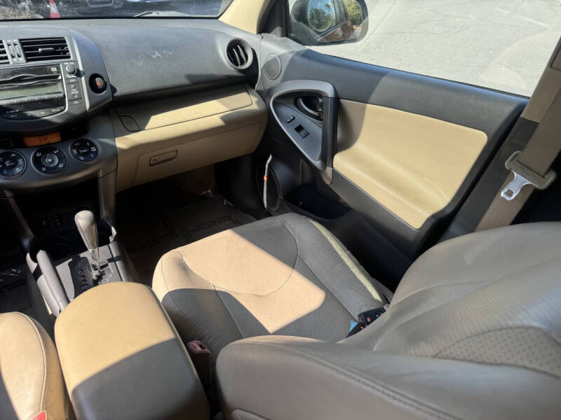 2011 Toyota RAV4 Limited