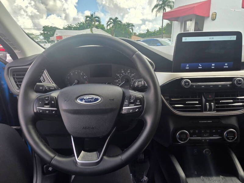2021 Ford Escape SE