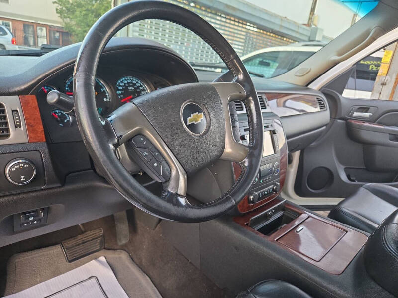 2012 Chevrolet Avalanche LTZ