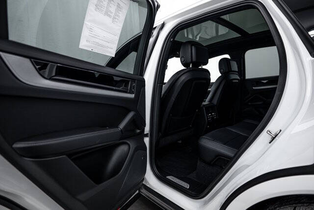 2026 Porsche Cayenne