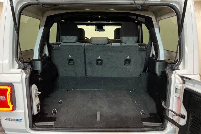 2024 Jeep Wrangler Sahara 4xe
