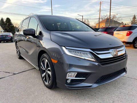 2019 Honda Odyssey for sale at Auto Gallery LLC in Burlington WI