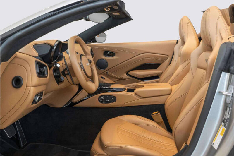 2023 Aston Martin Vantage