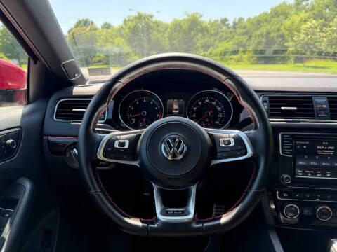 2017 Volkswagen Jetta 2.0T GLI