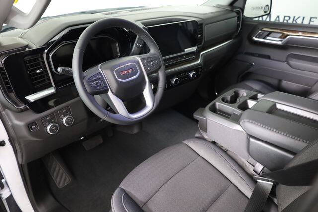 2026 GMC Sierra 1500 Elevation Standard