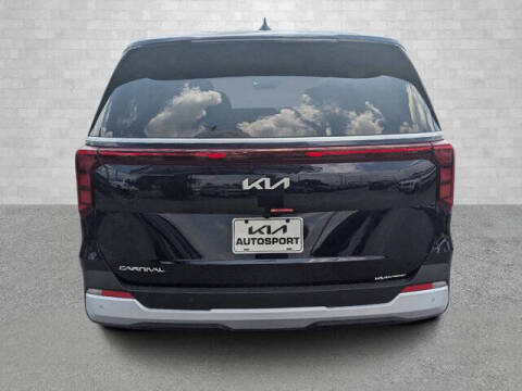 2025 Kia Carnival LX