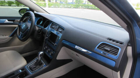 2015 Volkswagen e-Golf SEL Premium