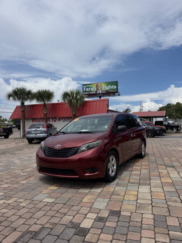 2012 Toyota Sienna Base 7-Passenger