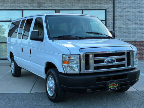 2013 Ford E-Series E-350 SD XLT